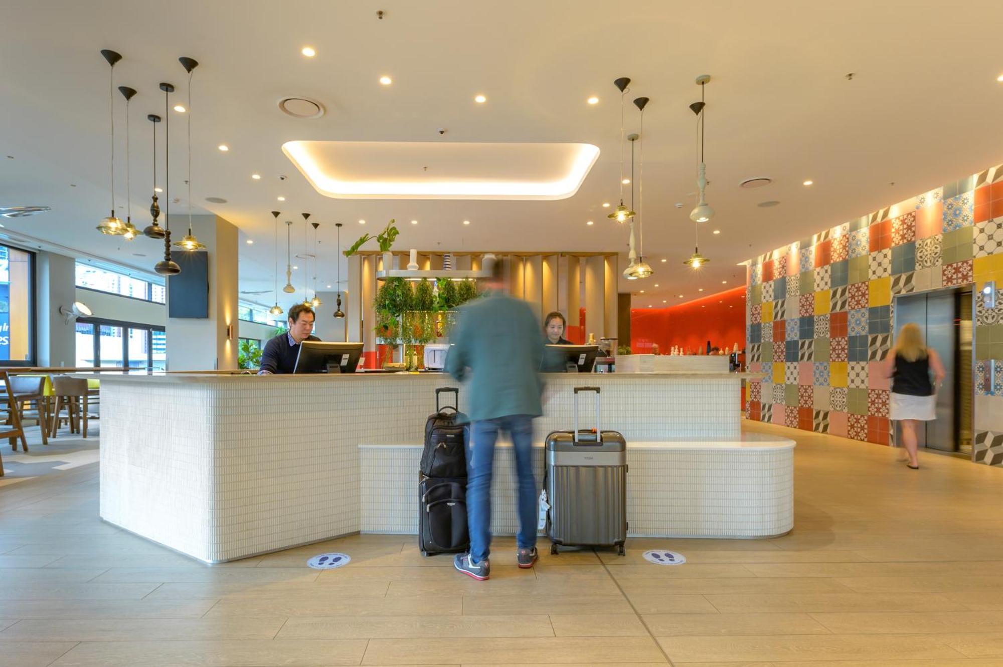 Holiday Inn Express Brisbane Central By Ihg Exterior photo
