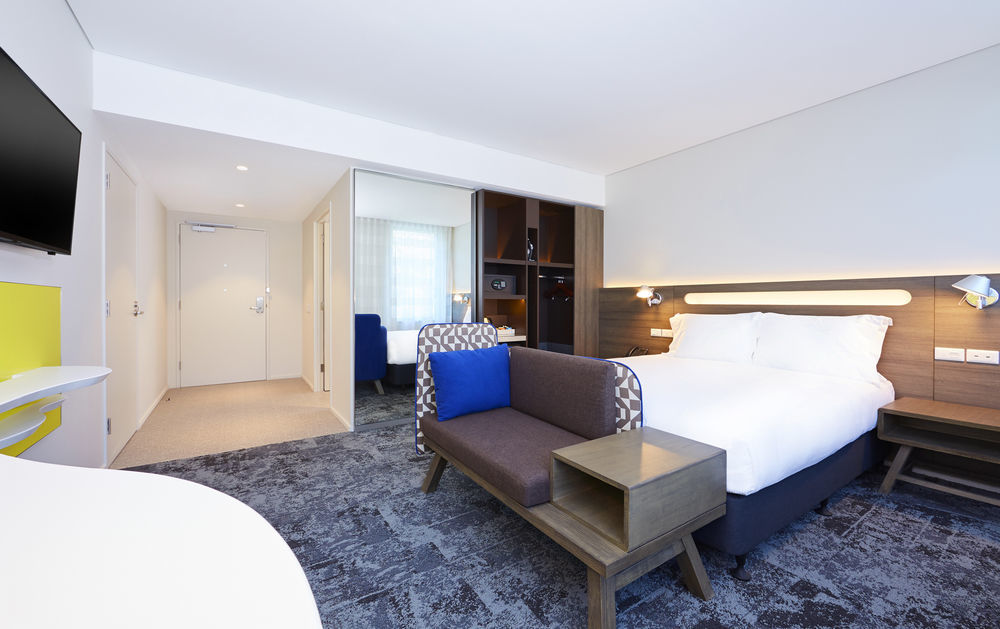 Holiday Inn Express Brisbane Central By Ihg Exterior photo