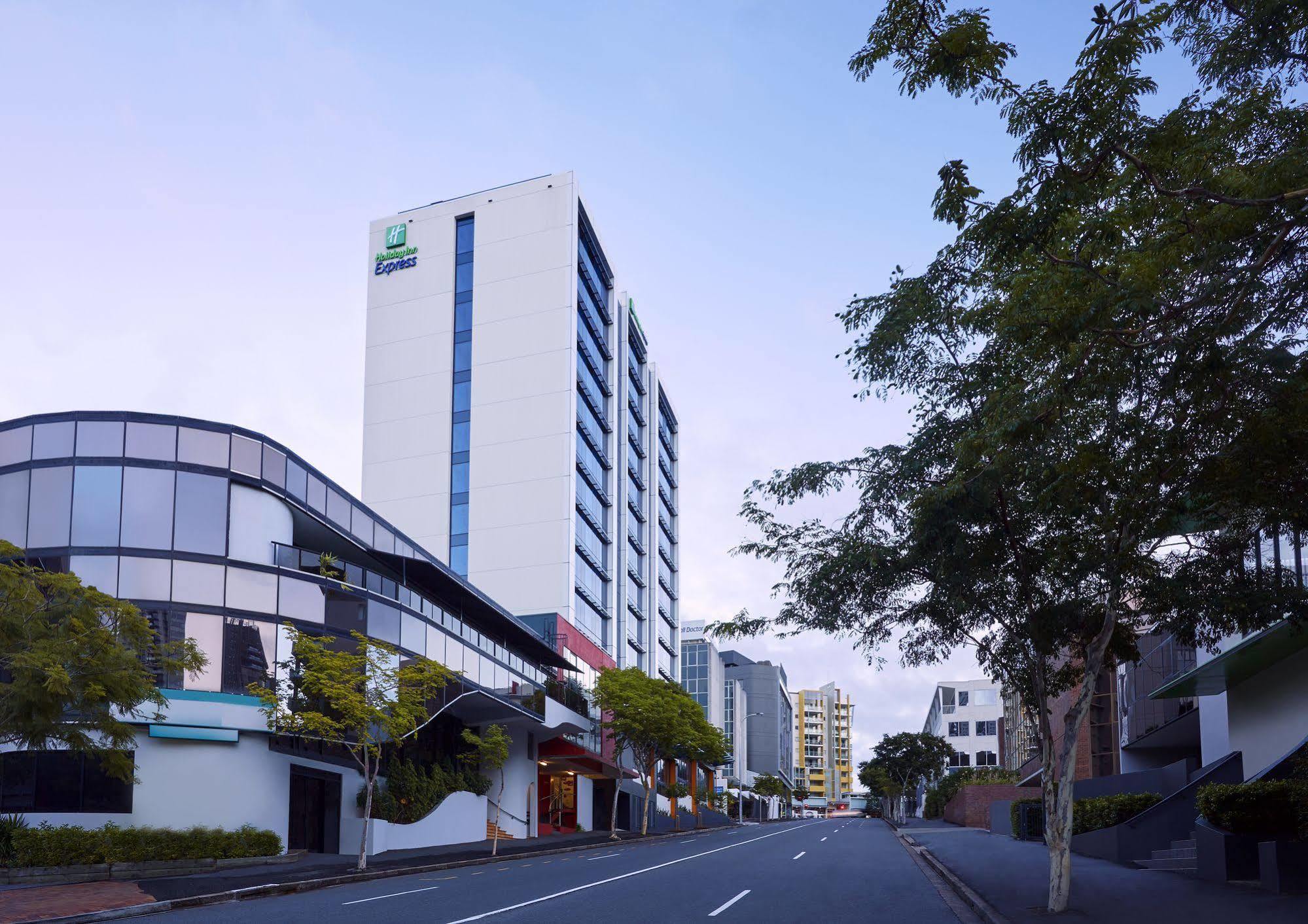 Holiday Inn Express Brisbane Central By Ihg Exterior photo