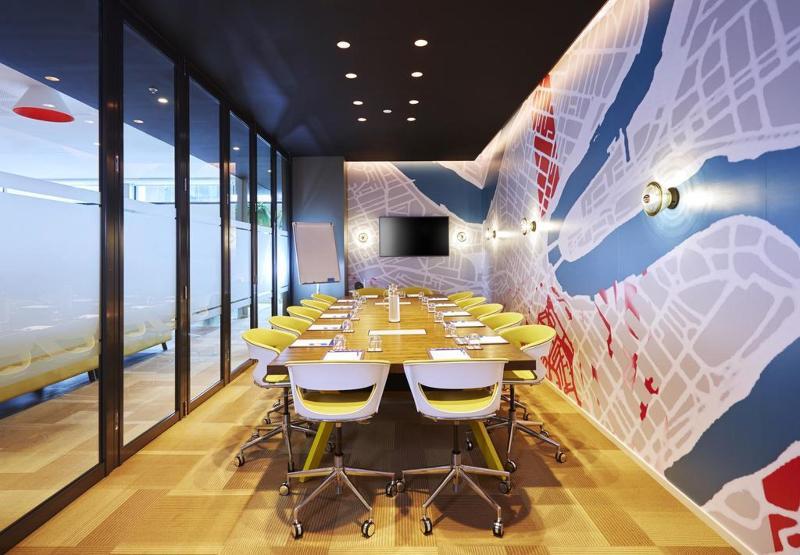 Holiday Inn Express Brisbane Central By Ihg Exterior photo