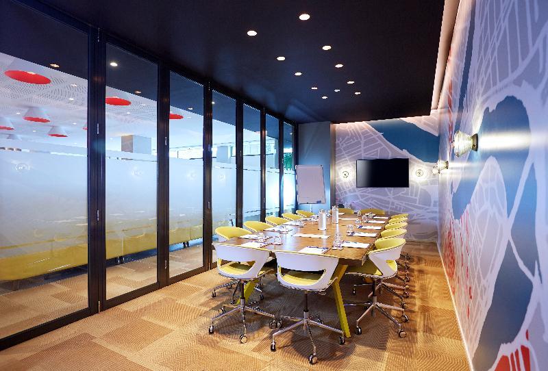 Holiday Inn Express Brisbane Central By Ihg Exterior photo
